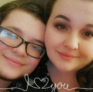 Meet your Posher, Clarissa